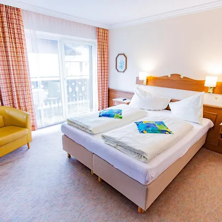 Soldanella 3 By Alpenidyll Ramsau am Dachstein